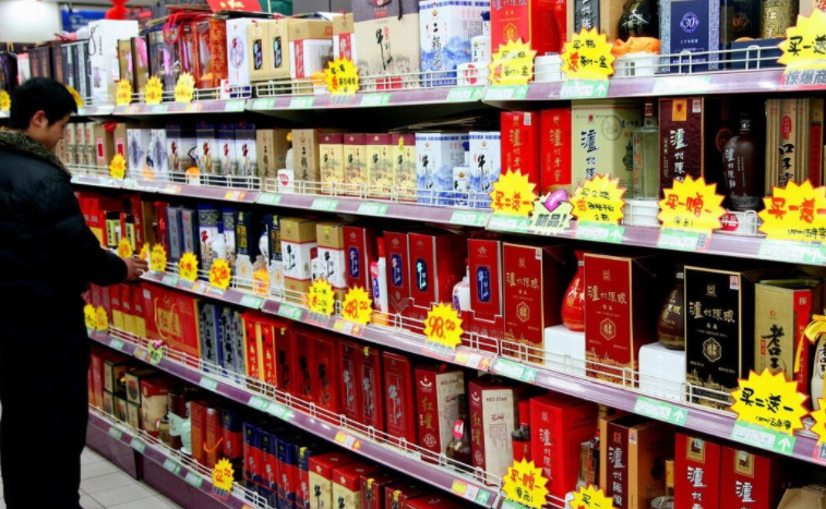 超市如何选购“良心”白酒？这4款老酒友都在喝，你喝过几款？