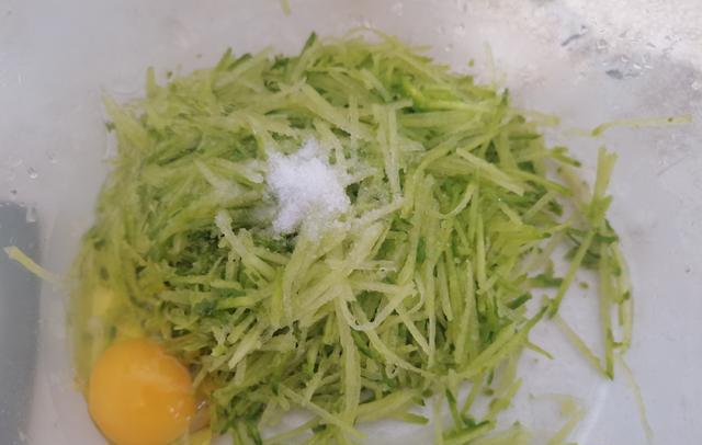 特殊时期过年,优选这9种物资,营养好吃易存放,仨月不出门也行