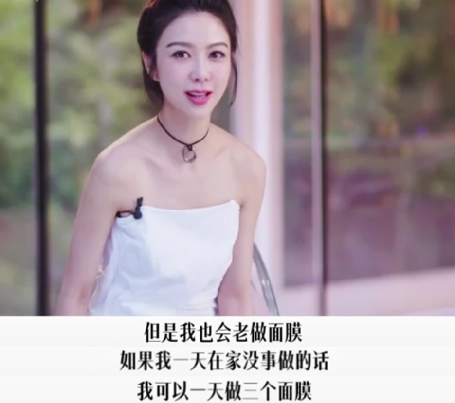 郑秀文|港女是不是都吃了“防腐剂”？50岁童颜依旧，她的保养秘诀到底是什么？