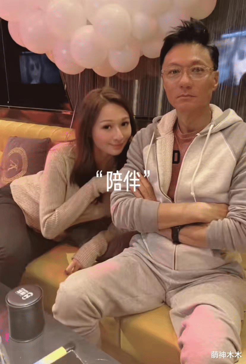 黄忆慈|星二代拼身材！黄多多曲线美，邱淑贞女儿大长腿，曹格女儿很少女
