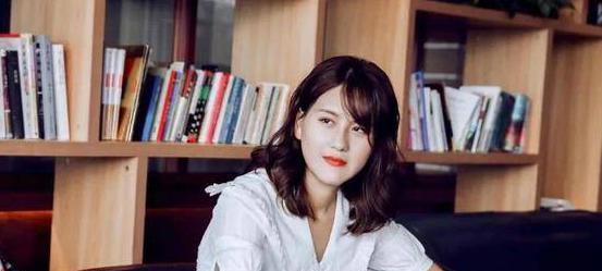 招聘|歪脸女孩求职被拒,整容后变成了“白天鹅”,前后差距判若两人!