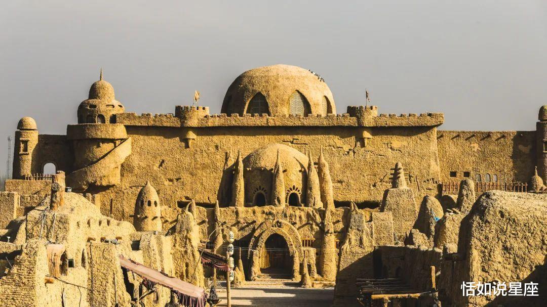 胡杨林|中国最贵的景区,一张门票3500元,外国人进去要交30万