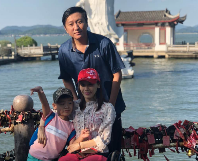 比尔·拉塞尔|还记得跳马皇后桑兰吗？索赔130亿遭谩骂，瘫痪21年仍计划生二胎
