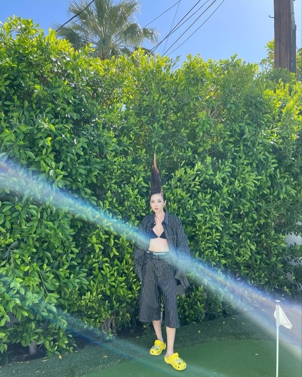 2ne1 前2NE1朴山多拉,非凡和标新立异的造型,这是她10年前做过的发型