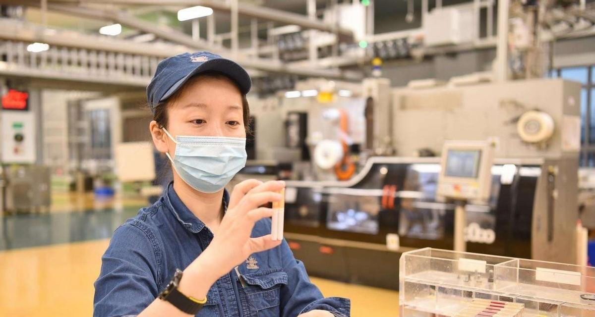 求职|名校毕业研究生纷纷应聘卷烟厂,流水线上的工人竟然都是高学历