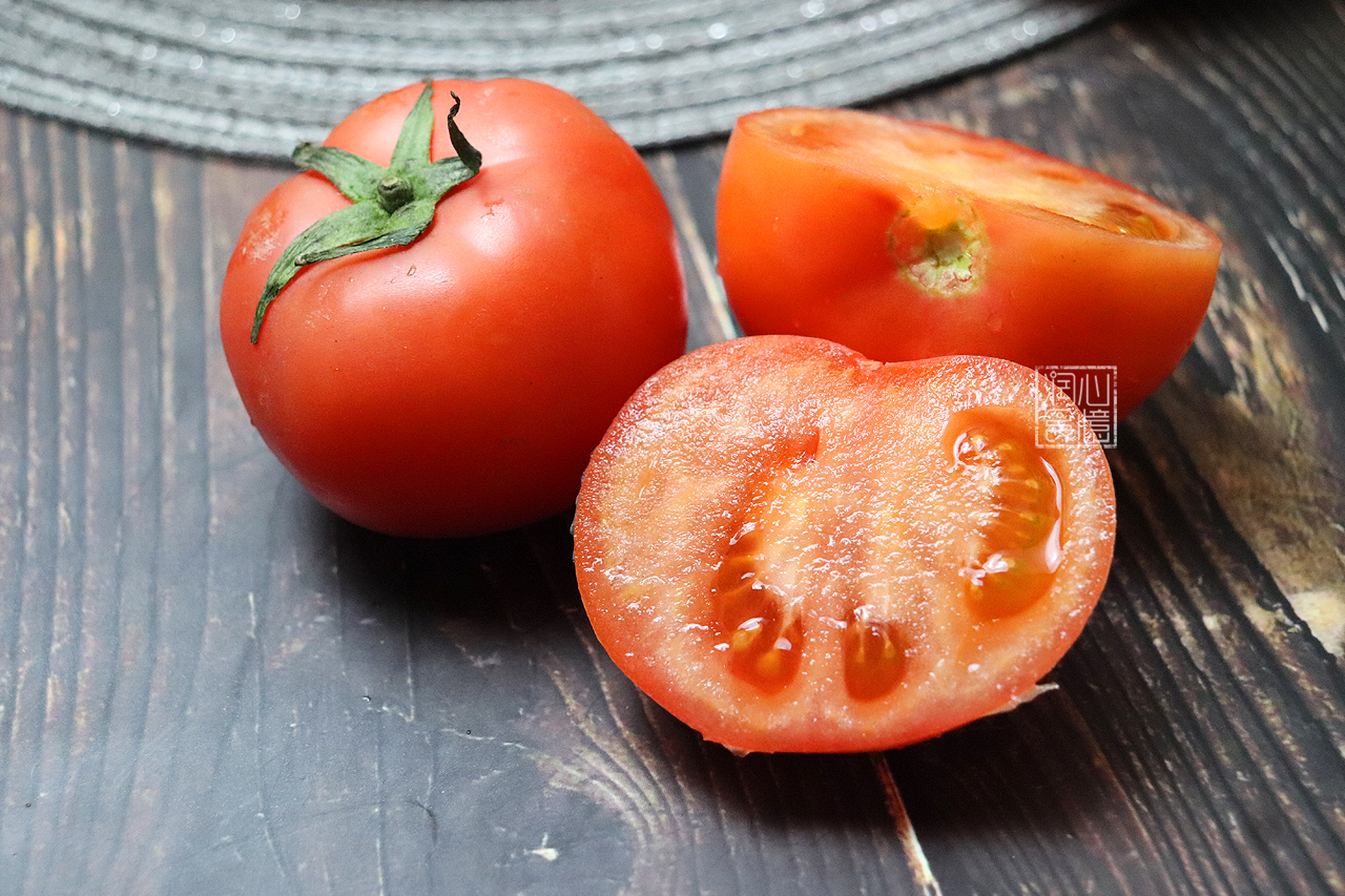 西红柿也分“公母”?挑5片叶还是6片叶?差别不小,学会不再买错