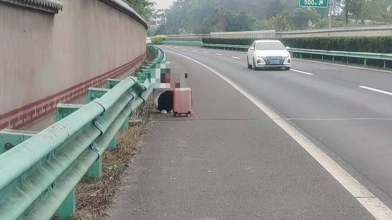 ?小伙欲徒步125小时去见网恋女友，民警发现“有诈”！