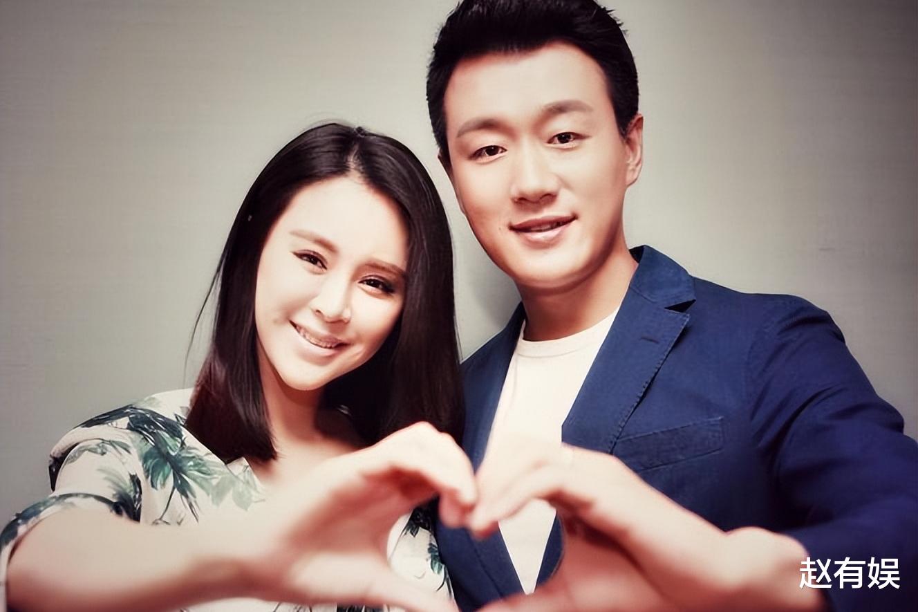 佟大为|佟大为:28岁娶老师为妻,功成名就依然恩爱,结婚15年零绯闻