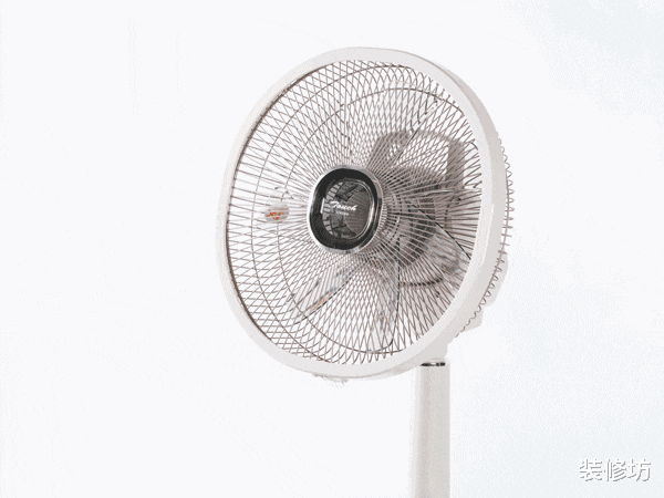夏天电风扇越吹越热？教你一个小方法，比吹空调还凉爽