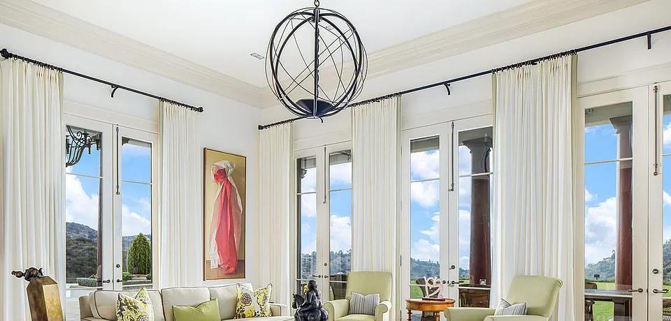 阿黛尔|阿黛尔官宣和男友正式同居，自己斥资5800万美金买房一起住