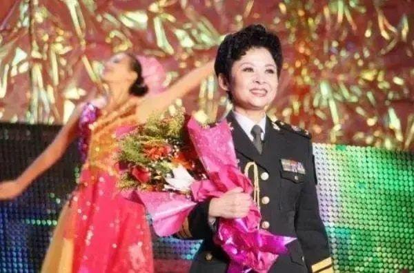 |张楠:苦等董文华5年,帮妻子洗刷污点,她永远是我的好妻子