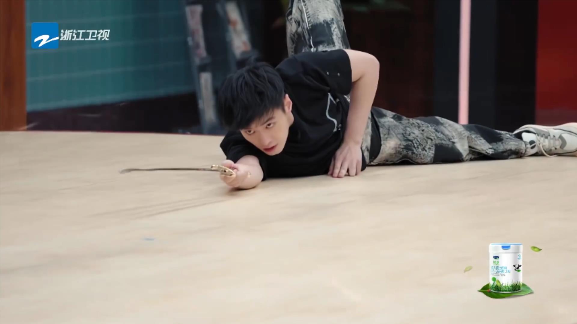 刘耀文|娱乐圈里的这种畸形“圈层文化”