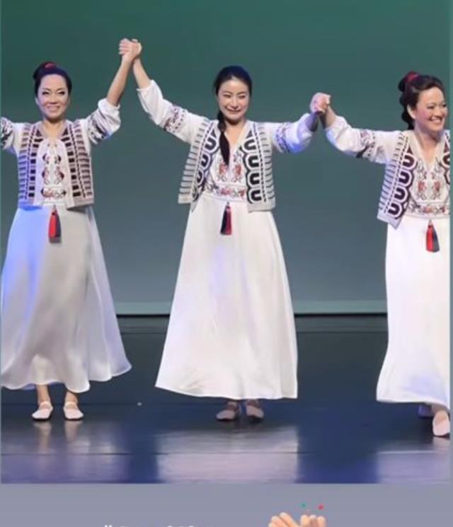 郭晶晶|代言接到手软,重返职场陪娃两不误,40岁郭晶晶是豪门媳妇天花板