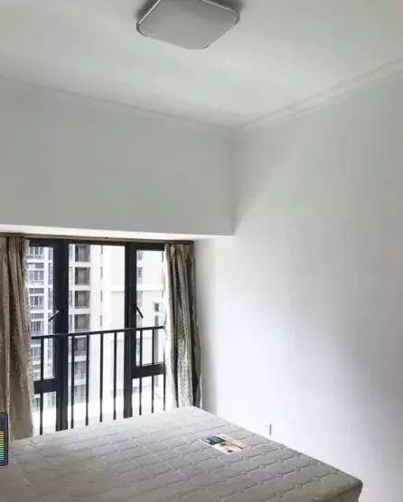 10万装出的83平新房，朋友们进门一看，却说租出去都没人要