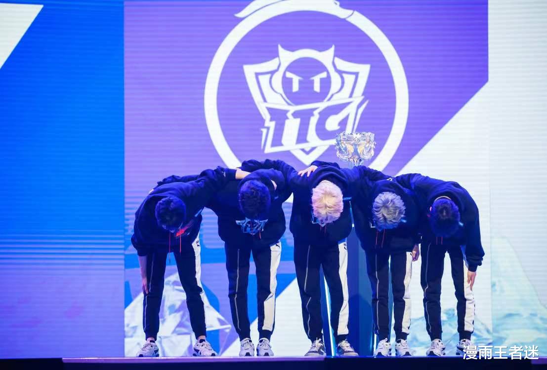 伏地魔|TTG官博称三亚就去三亚团建，“顶级野王”九尾：三亚机票藏好了