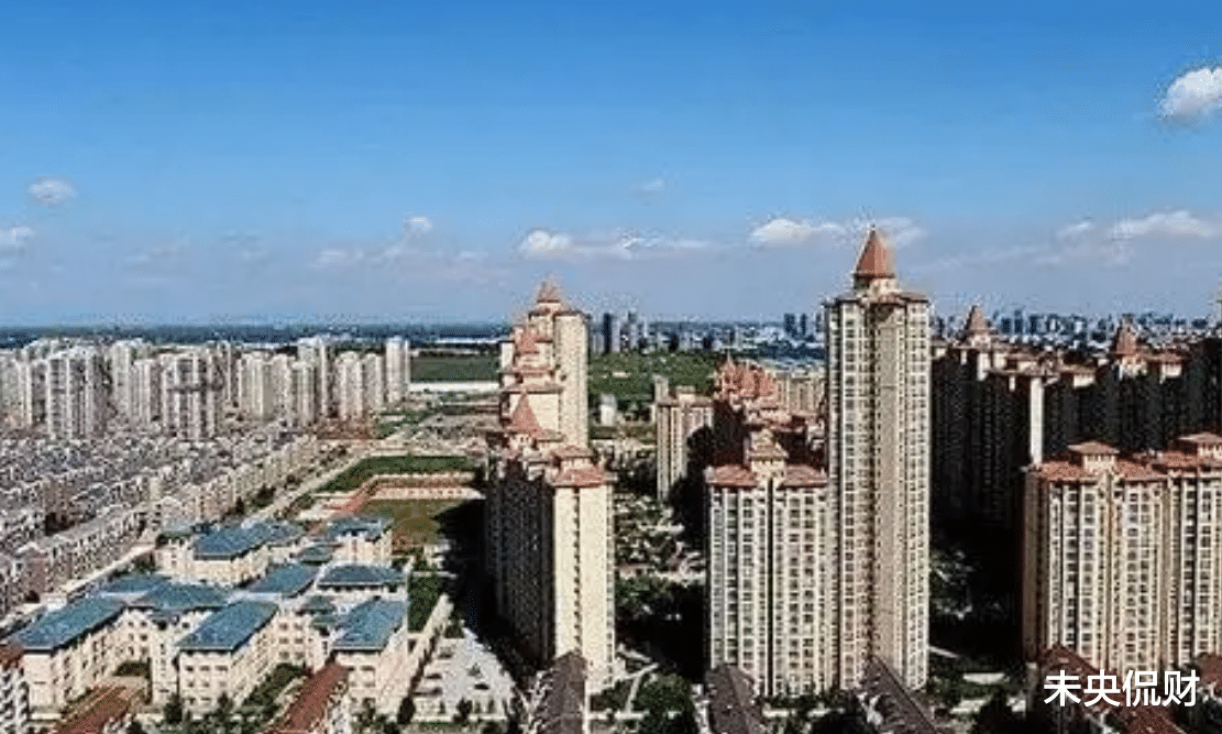 房价|房价从2.5万降至9千元，仍然无人问津，房主后悔不已