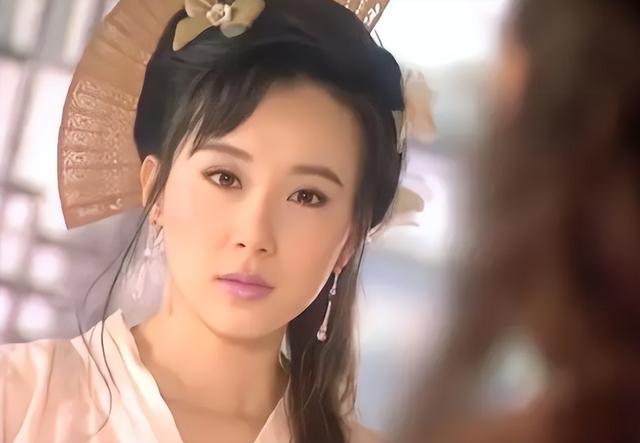 以前的仙侠剧，穿的都是五颜六色，现在怎么都“白茫茫一片”？