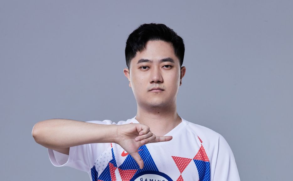 edg战队|Jiejie对阵Kanavi!EDG冠军阵容迎来新赛季首秀