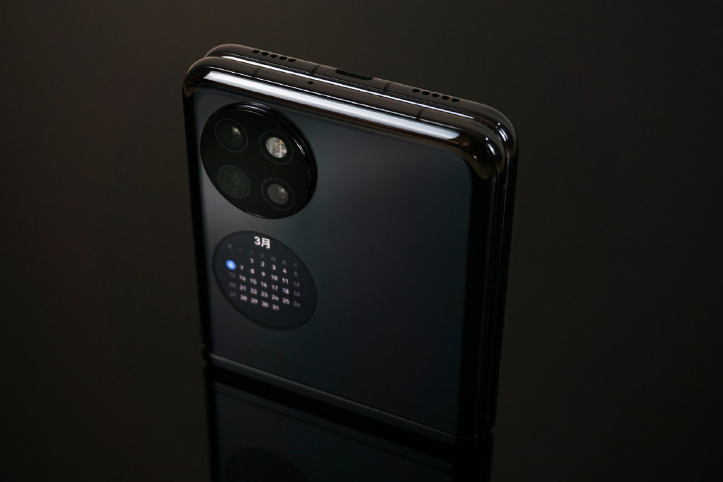 华为p50|华为P50 Pocket：心动不止一面，镜像间感知视界流转