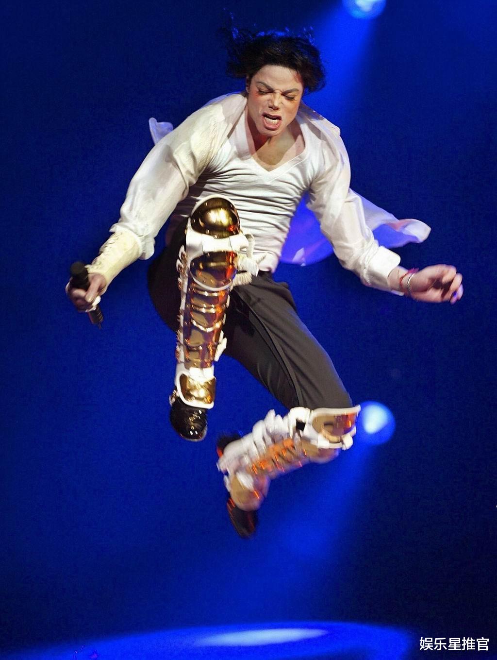 邓丽君|葬礼最隆重的七位明星，邓丽君令人不舍，刘德华扶灵的才是隐藏大佬