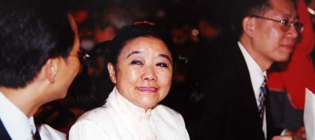 “软饭男”狂卷亚洲女富豪32亿,差点吞掉400亿遗产,结局如何?