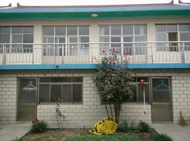 远嫁北方农村，婆家的婚房让我哭笑不得，卧室没床，厨房谁见过？