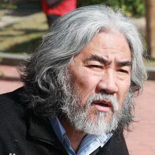 张纪中|张纪中要老婆买便宜衣服：家里有仨孩子要养活嘞！不拍戏该带货了