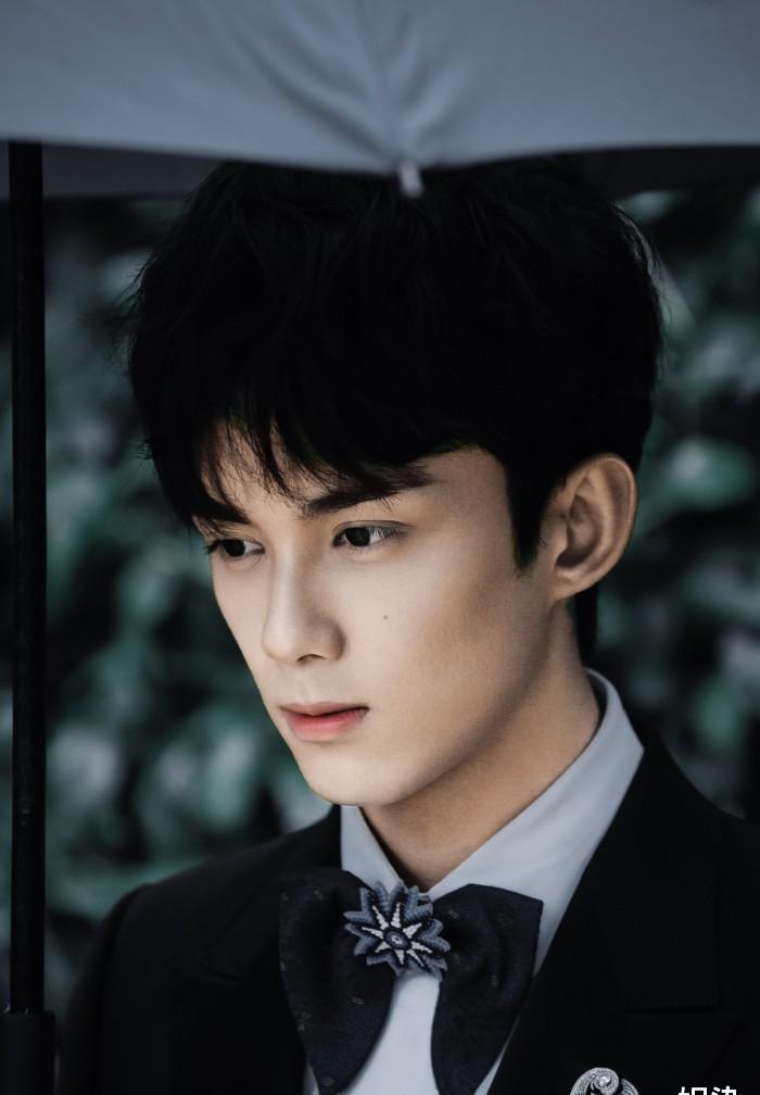 吴磊|吴磊的“悲哀”：时代抛弃的时候，连声再见都不会和你说