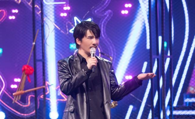 百变大咖秀|一档无厘头的变装节目，却整整火了9年，它到底凭什么？