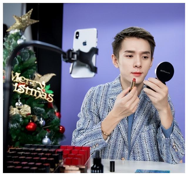 王琳|李佳琦消失109天后，谁在“逼”他复出？