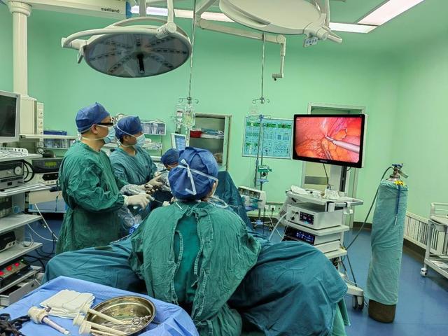 肿瘤|端午体检发现直肠癌,4K荧光腹腔镜下精准切除肿瘤