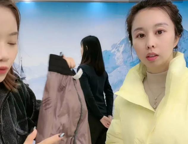 张兰|田静蹭张兰热度,回应不认识马凤霞,杜新枝下车间给家人们谋福利