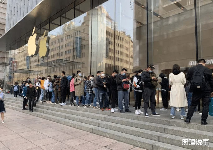 A轮融资|同时装天猫京东唯品会的年轻人，消费观已经变了