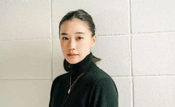 苍井优|“森系女神”苍井优:36岁官宣怀孕消息,老公却因太丑上了热搜