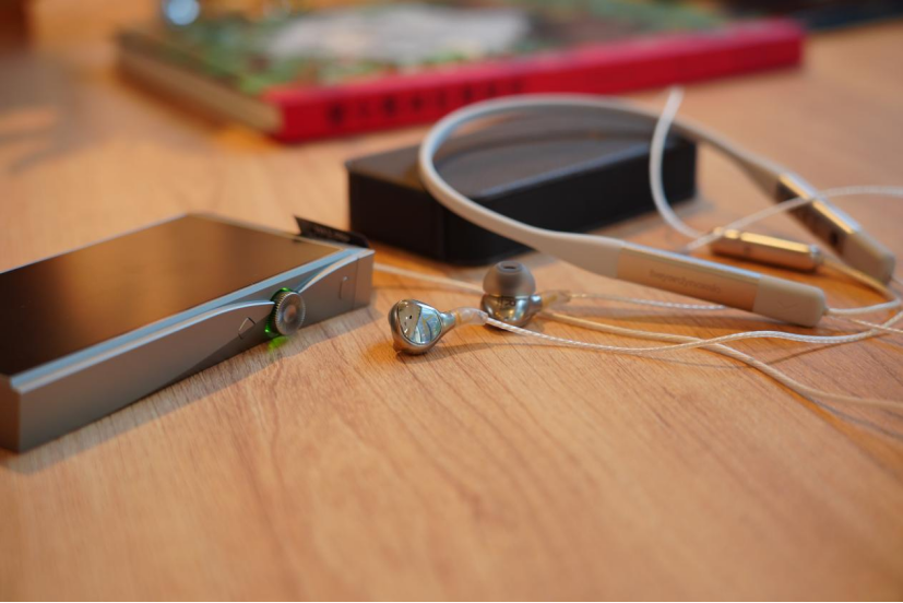 耳机|鸣韵之宝 彩由心生——DC评拜雅榭兰图二代有线版