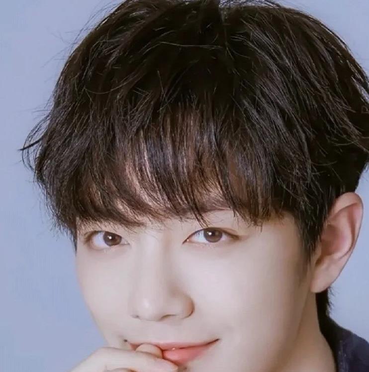 肖战|肖战获得2021全球最帅男演员TOP1!海外影响力妥妥的,你同意吗?