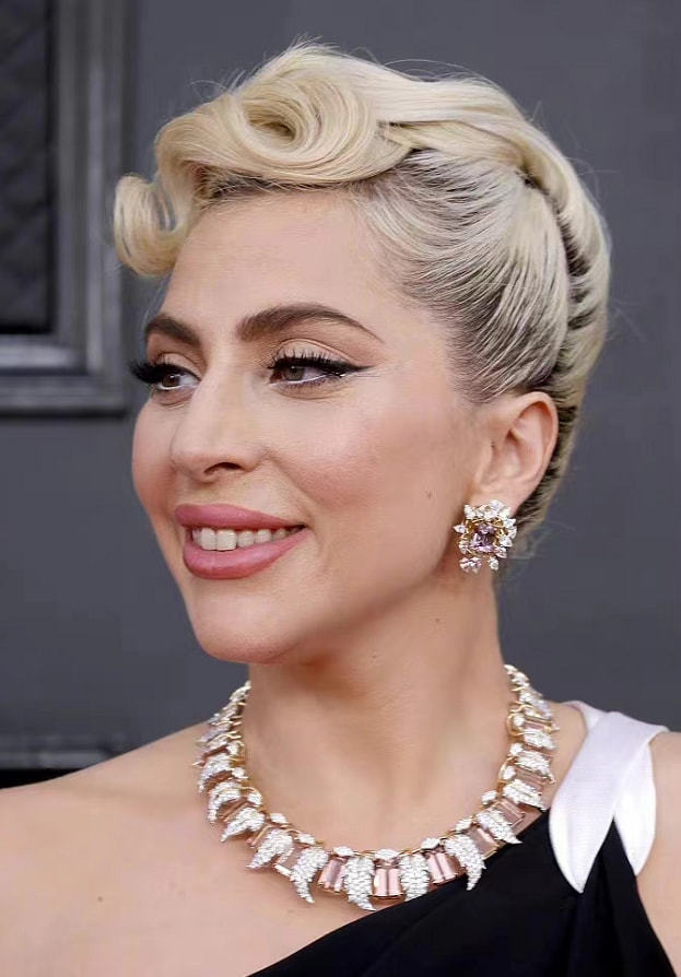 男团|韩国辱华男团现身格莱美红毯,卸下韩式滤镜全垮,各个沦为普信男