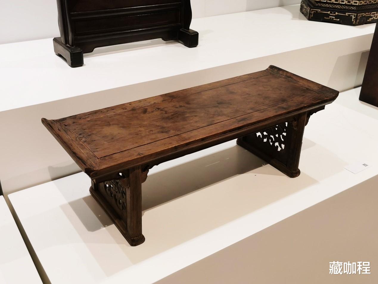 孙小头|原皮壳不一定脏兮兮,清黄花梨小案里外干干净净