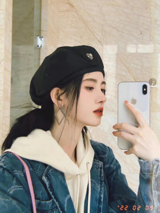t恤 减龄女生发型这样选，不仅好看还百搭，看着更加日常