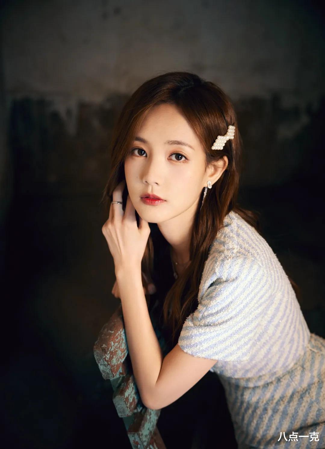 李一桐|吃墙皮、502粘牙，不温不火的李一桐终于凭借“小癖好”出圈了