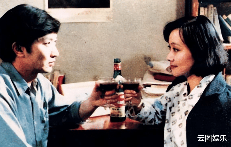 黄梅莹|老戏骨黄梅莹罕露面，72岁气质依旧，与小2岁金鑫结婚38年仍恩爱