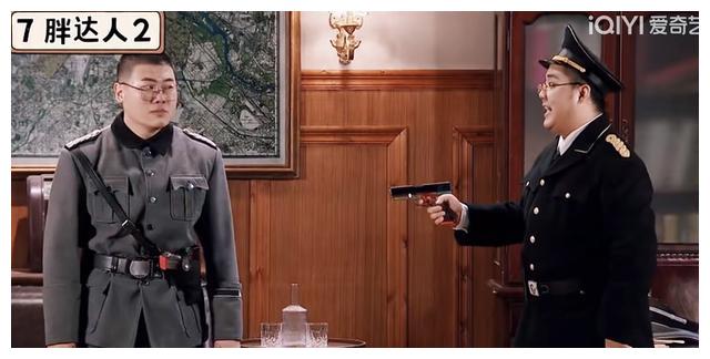 一年一度喜剧大赛|浅看《一年一度喜剧大赛》第二季,观众期待的是喜剧内容本身