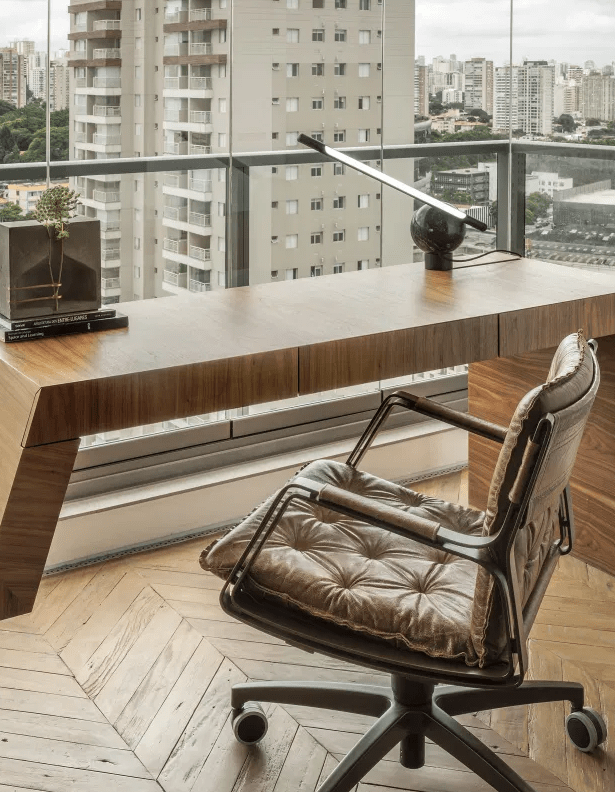 阳台参考这样做,不到7㎡就能装下2个功能区,很是实用!