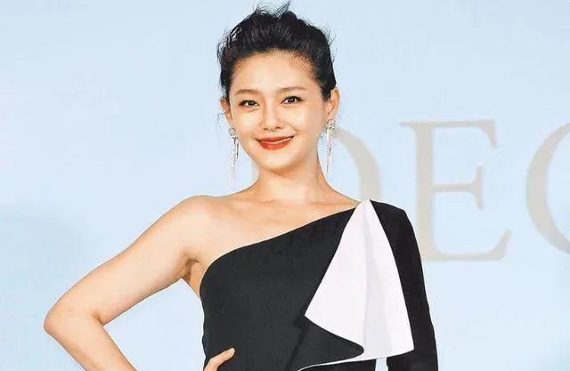 大S|网传大s因被邻居投诉过多而搬家,s妈出面澄清:没有房要搬去哪里