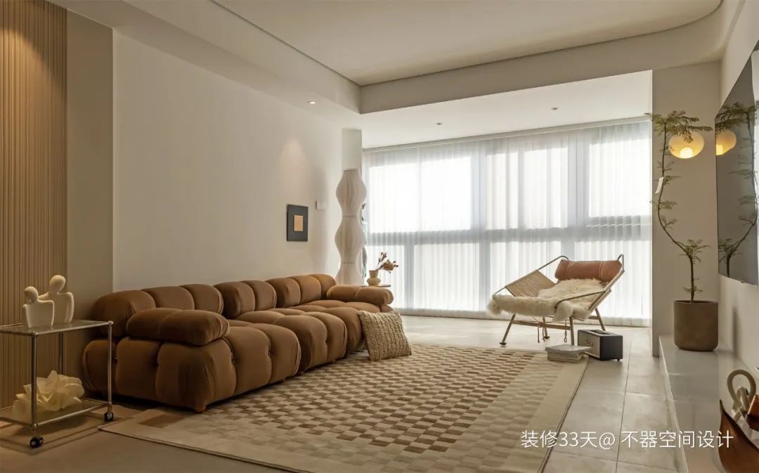 110平温柔奶咖色系现代混搭三室