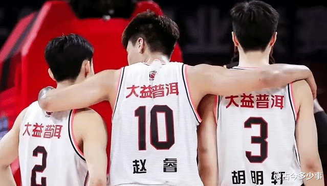 杜锋|泪目！杜锋深夜发文致敬易建联周鹏CBA霸主并未跌落神坛
