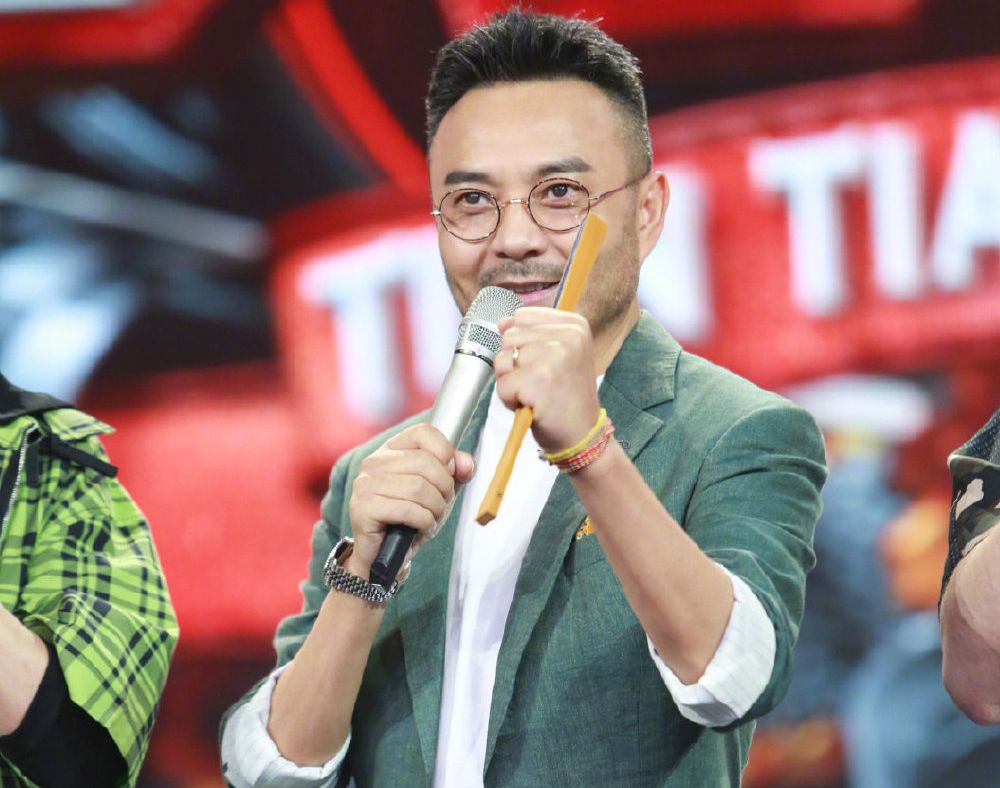 王一博|汪涵要逆袭?获得湖南广电"年度主持人",《天天向上》重回周五