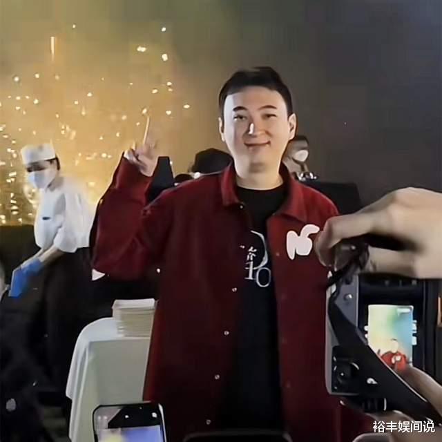 上海打人者被曝是王思聪!时间地点均对应,500元罚款引全网热议