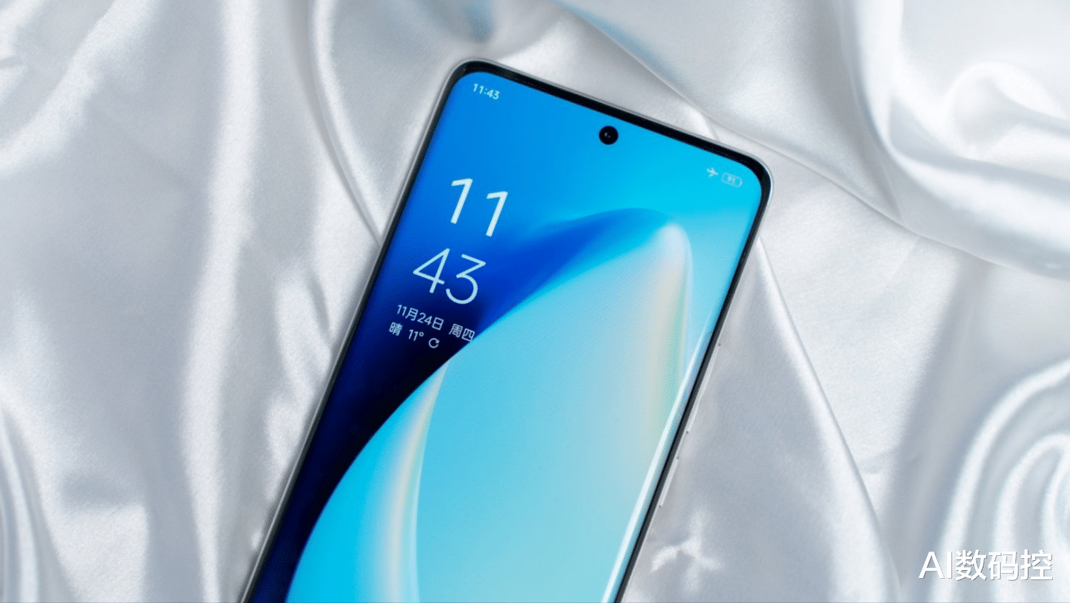 相机|仅售1699元，曲面屏+173g轻薄机身，红米强对手来了