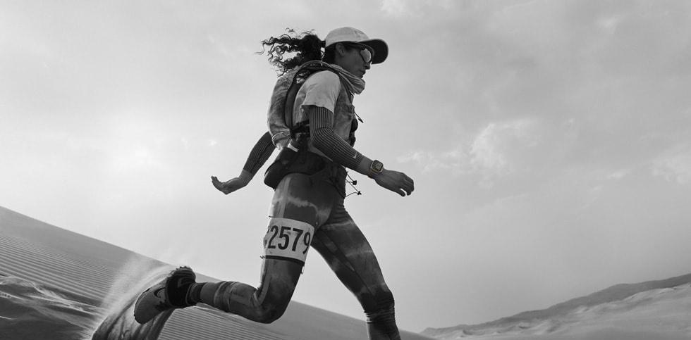 蒂姆·库克|差价4300元！当苹果最强遇到国产最火，这两款智能手表如何选？